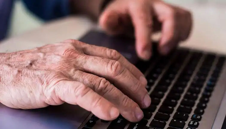Teknoloji Kullanımıyla Demansa Karşı Zihinsel Gücümüzü Koruyalım