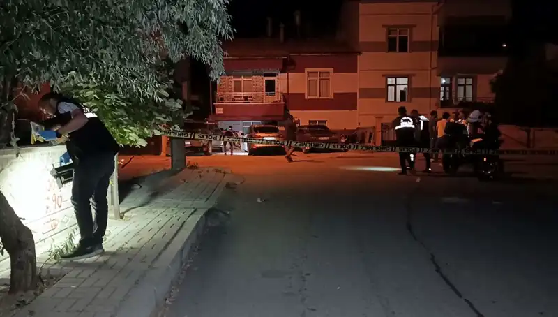 Karaman'da Kanlı Gece: Kız Arkadaşıyla Tartıştı, Dehşet Saçtı