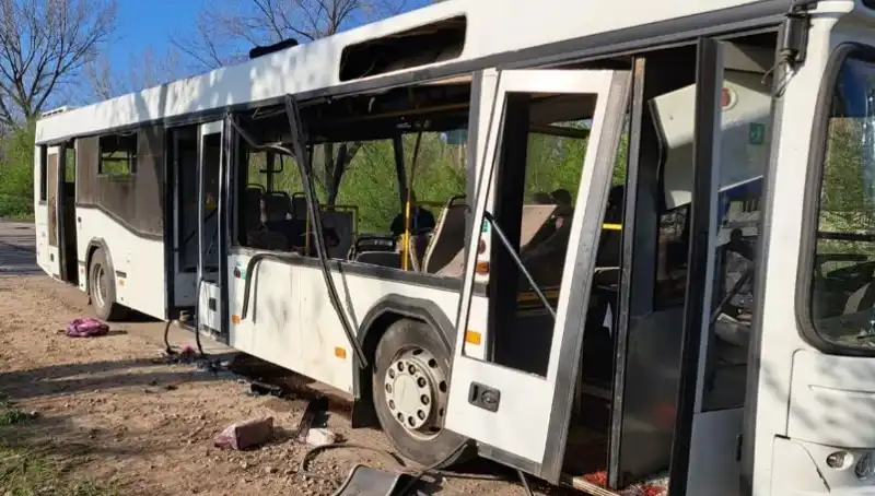 Rusya'nın İşçileri Taşıyan Otobüsüne Yönelik Saldırı: 9 Ölü, Onlarca Yaralı