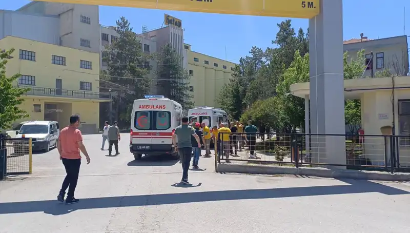 Çorum'da Un Fabrikasındaki Patlama: Biri Ağır, 9 Yaralı