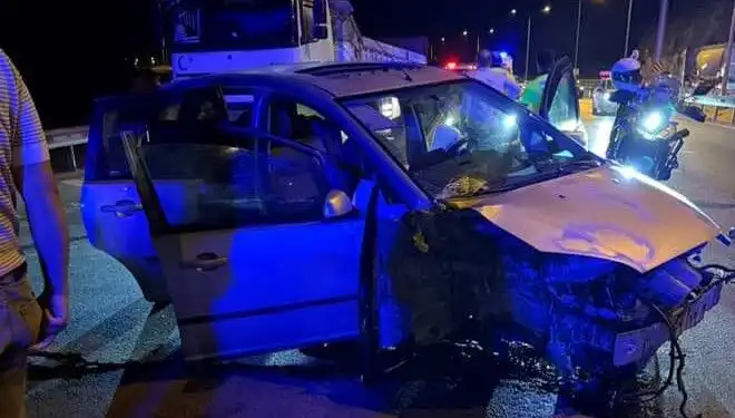 Otomobil Kazası: Bariyere Çarpan Araçta Bir Kişi Hayatını Kaybetti