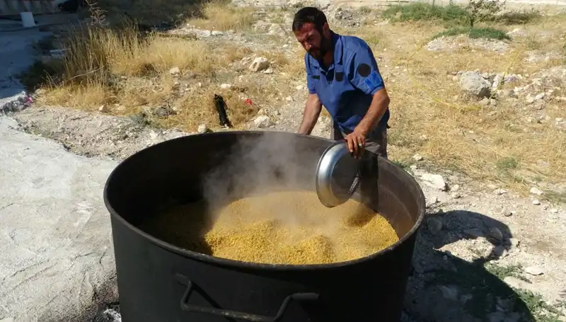 Her Yıl Geleneksel Festivallerde Kazanlar Kaynamaya Başlıyor!