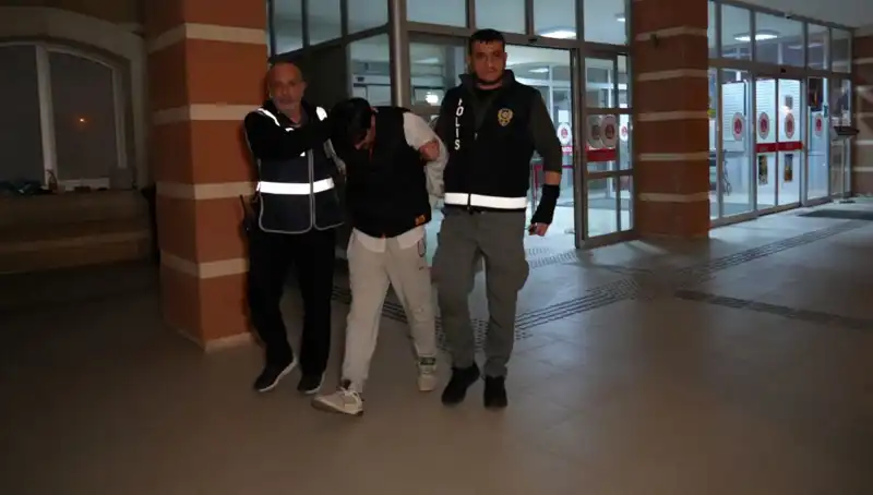 Hamile Eşini Katledip 10 Gün Cesetle Yaşayan Koca Tutuklandı