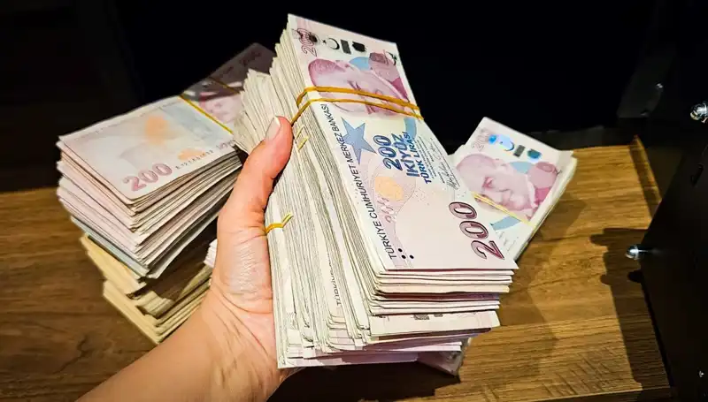 Türkiye'de Mevduat Rekoru: 12 Trilyon Lira Eşiği Aşıldı!