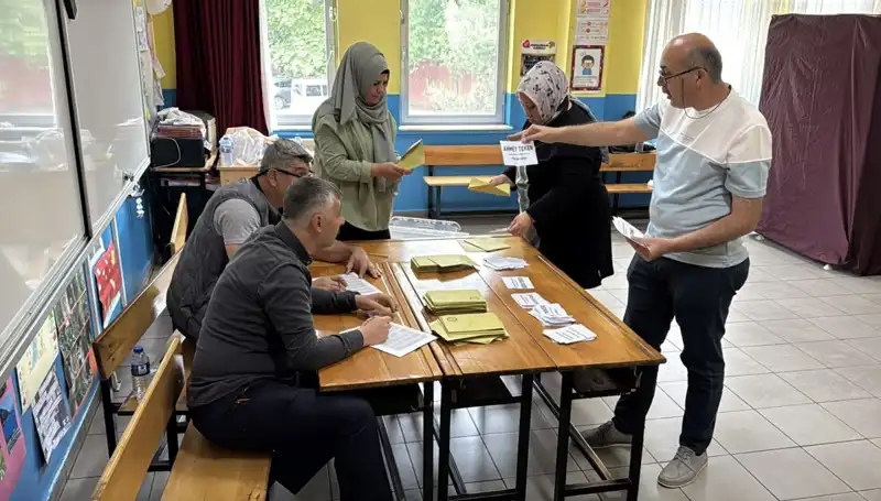 405 Mahalle ve Köyde Seçim Heyecanı: Yeni Muhtarlar Belirlendi!