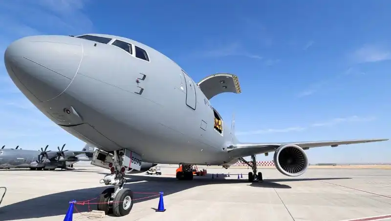 İsrail, İran’a Mesaj Göndermek İçin Yeni KC-46 Uçaklarını Aldı