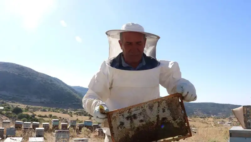 25 Yıl Önce Mobilya İşini Bıraktı: Şimdi 2 Ton Harika Üretiyor!