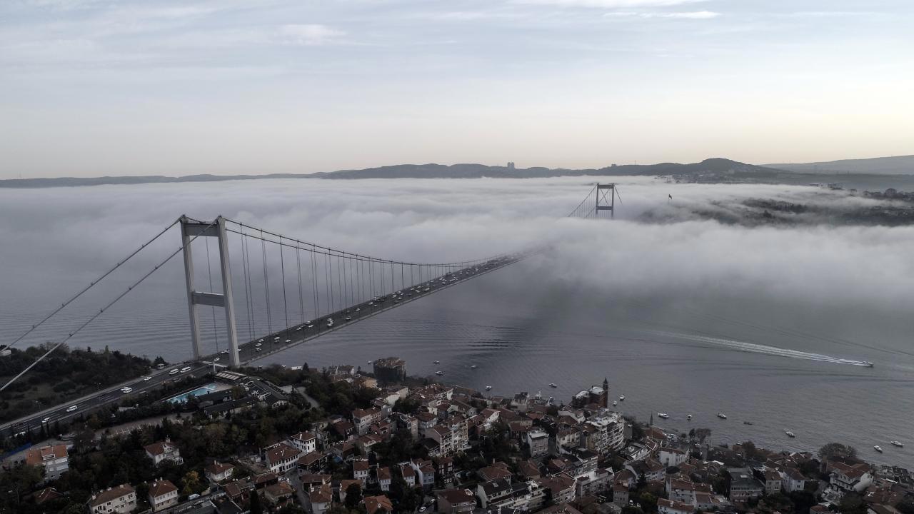 İstanbul Boğazı'nda Gemi Trafiği Aniden Durduruldu!