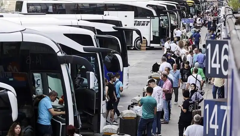 İstanbul’u Terketmenin Sebepleri: 369 Bin Kişi Neden Gitmeyi Tercih Etti?