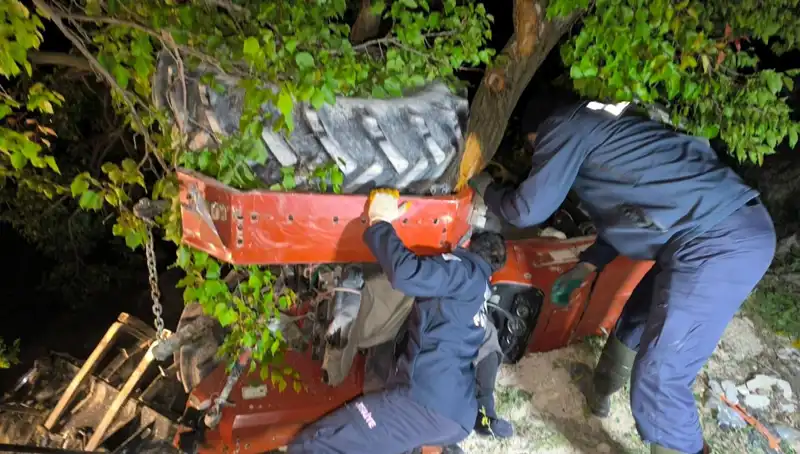 Kontrolden Çıkan Traktör Devrildi: Korkunç Kaza Hayatı Sonlandırdı
