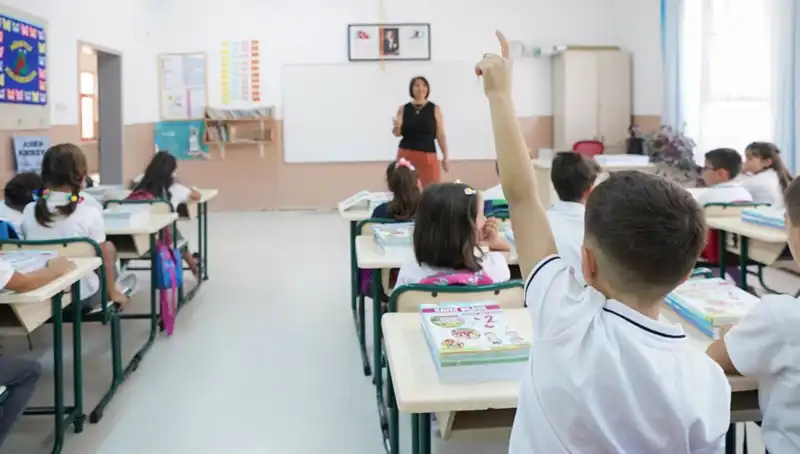 Ek Ders Parası Bayram Öncesi Yatıyor mu? Öğretmenleri Bekleyen Sorular