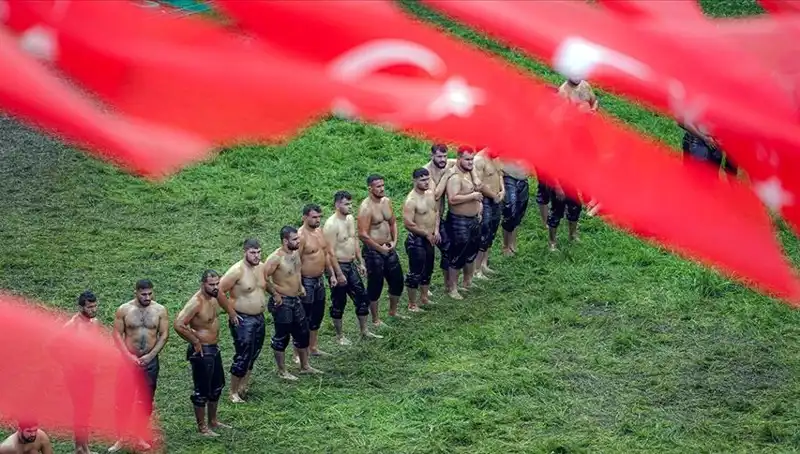 664. Tarihi Kırkpınar Yağlı Güreşleri Başlıyor: Türkiye’nin En İyi Pehlivanları Yarışacak