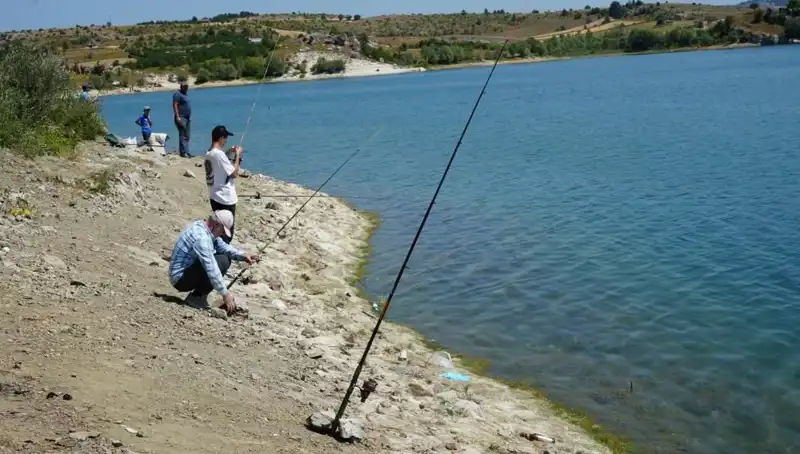 Kafes Patladı, Yerel Balıkçılar Barajda Fırtına Gibi Koştu!
