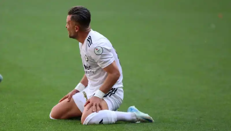 Futbol Kulüplerine Cezalar Yağdı: Puan Silme İşlemleri Başladı!