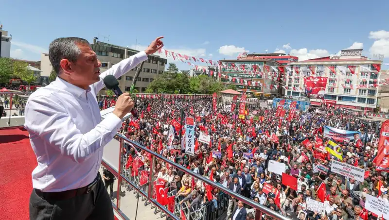 Özgür Özel'den Tarihi Açıklama: Örgütün Silah Bırakmasını Destekliyoruz