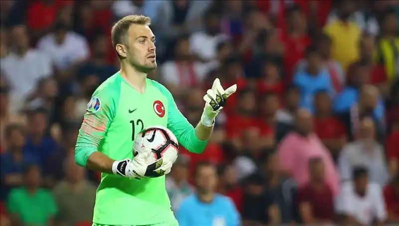 Mert Günok Futbolu Bırakma Tarihini Açıkladı! Gelecekte Neler Olacak?