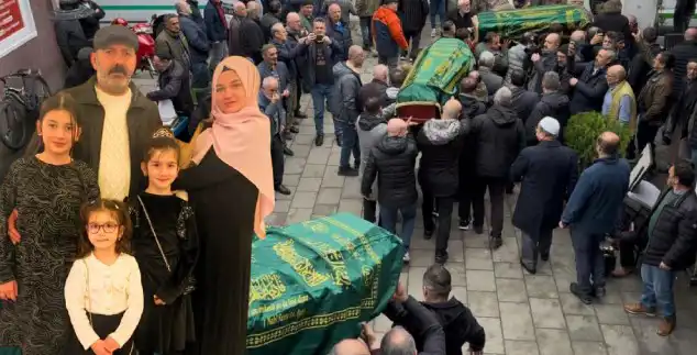 Rize'de Yaşanan Acı Kaybın Ardından Strasbourg'da Hayatını Kaybeden Kız Kardeşlere Veda