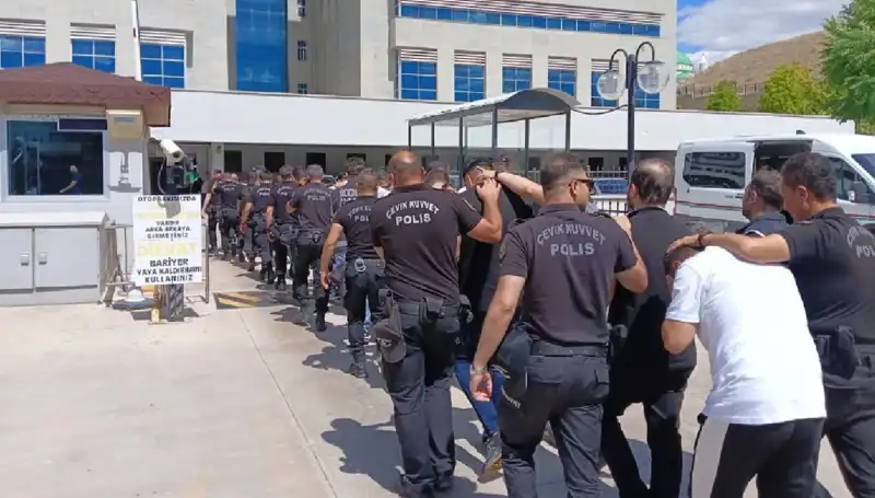 Ankara'da Haraç Kesme Çetesi Çökertildi: Avukatlar da Yakalandı