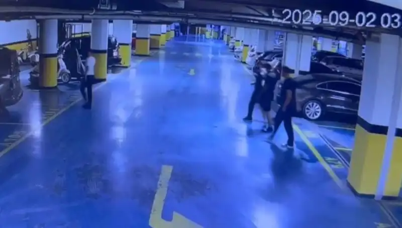 İzmir'de Kaçırılan Tekstilci İş İnsanı, Bağcılar'da Fidyecilerin Peşine Düştü!
