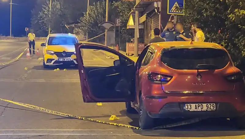 İki Araç Arasında Çıkan Silahlı Çatışma: 2 Ölü, 5 Yaralı